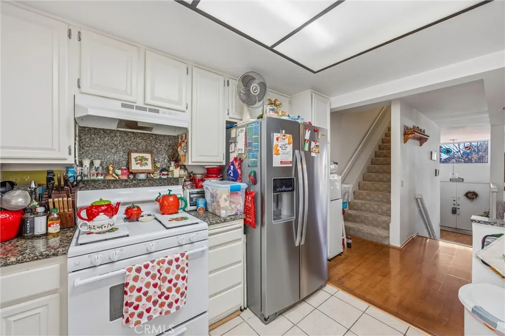 1115 Walnut Grove Rosemead, CA 91770