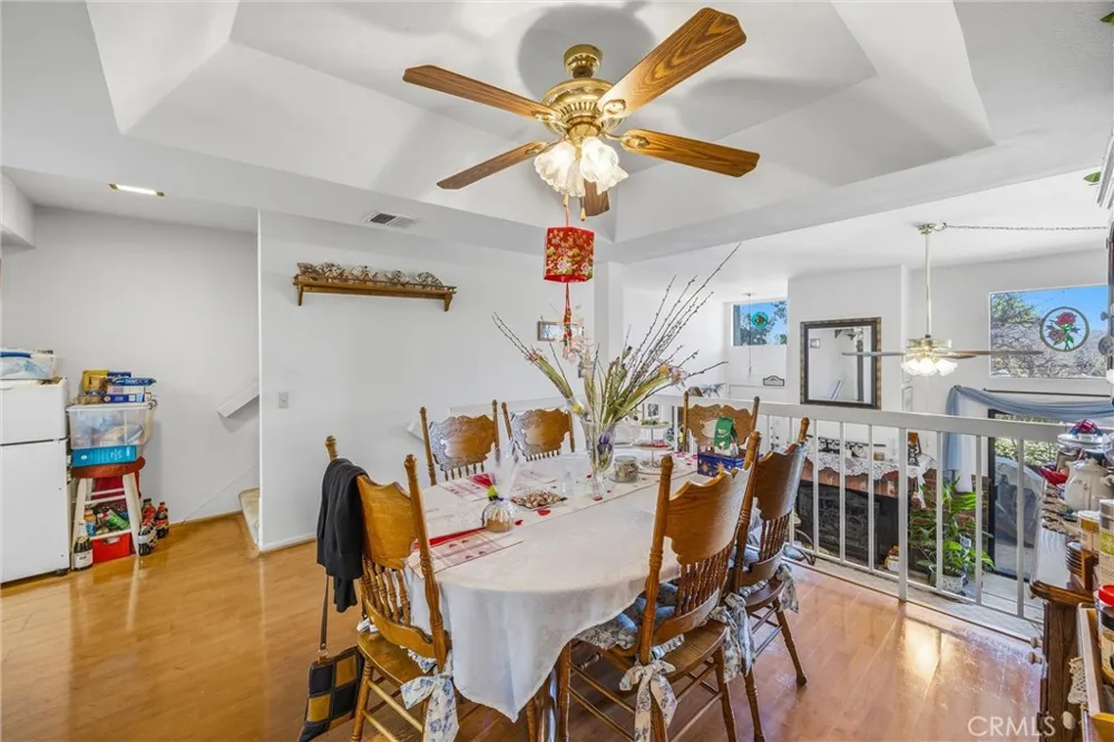 1115 Walnut Grove Rosemead, CA 91770