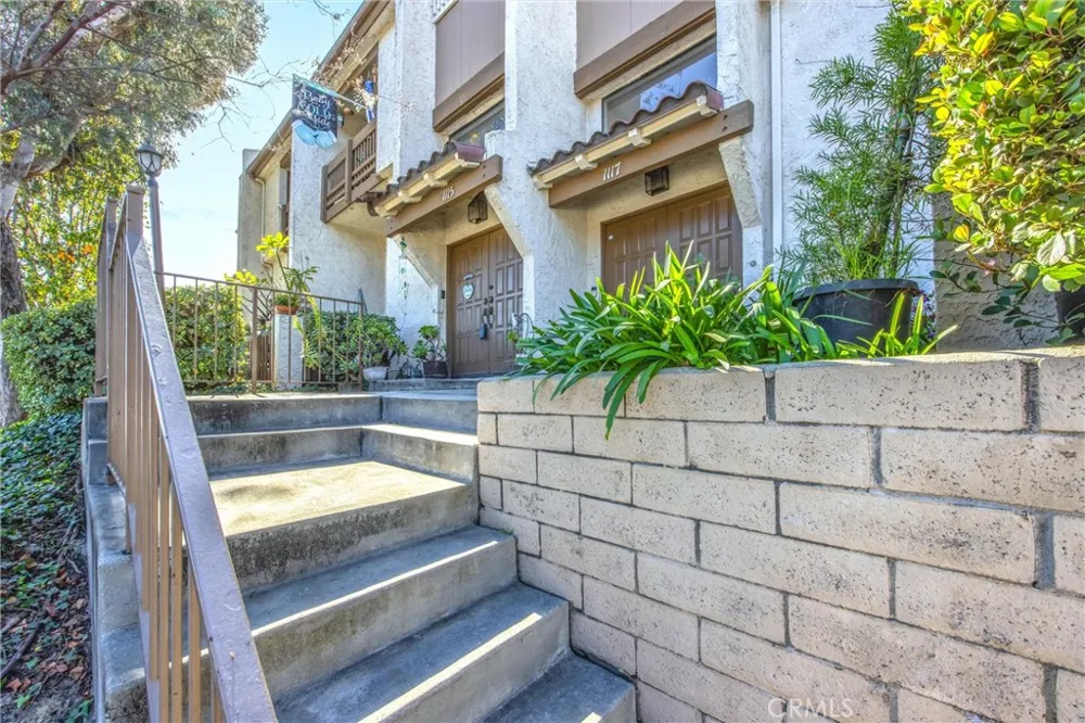 1115 Walnut Grove Rosemead, CA 91770