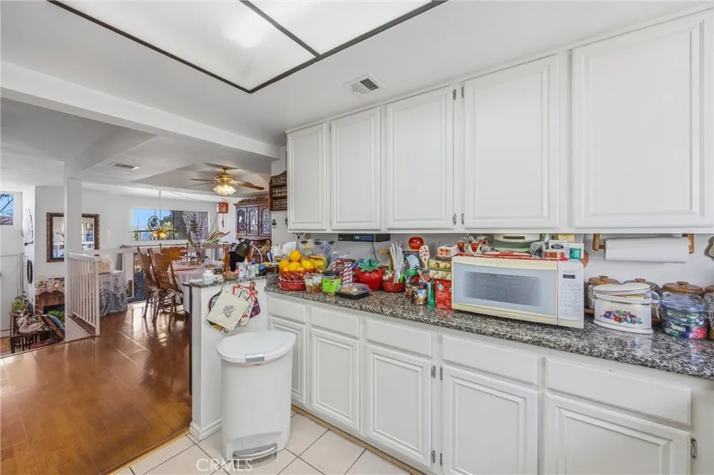 1115 Walnut Grove Rosemead, CA 91770