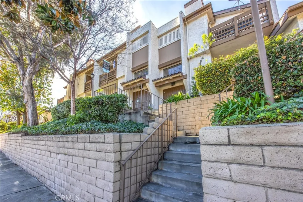 1115 Walnut Grove Rosemead, CA 91770
