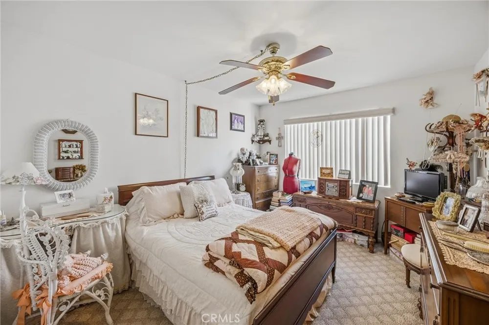 1115 Walnut Grove Rosemead, CA 91770