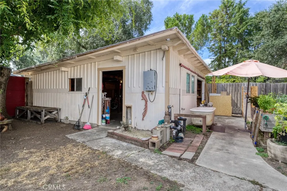 6437 13th Lucerne, CA 95458