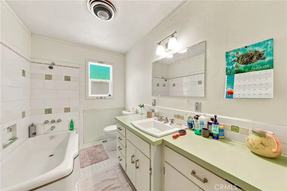 6437 13th Lucerne, CA 95458