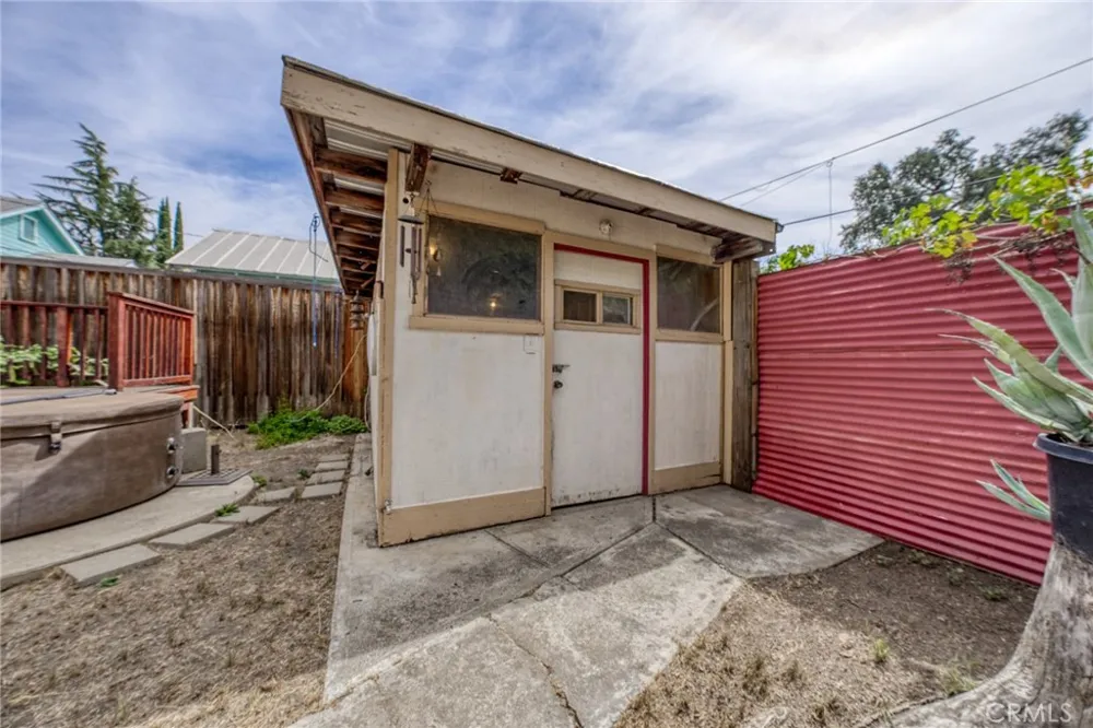 6437 13th Lucerne, CA 95458