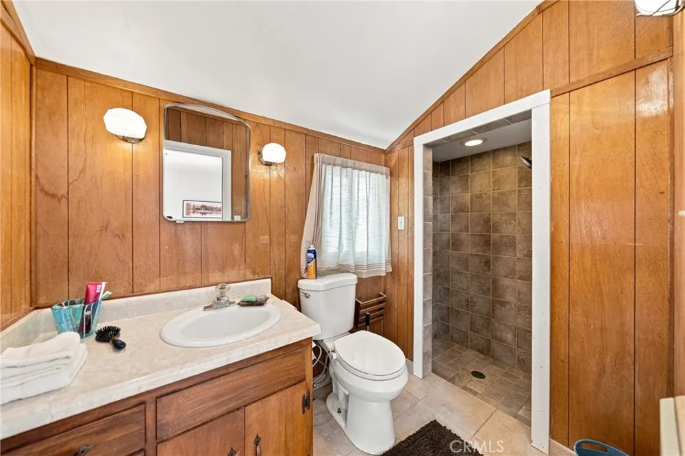 6437 13th Lucerne, CA 95458
