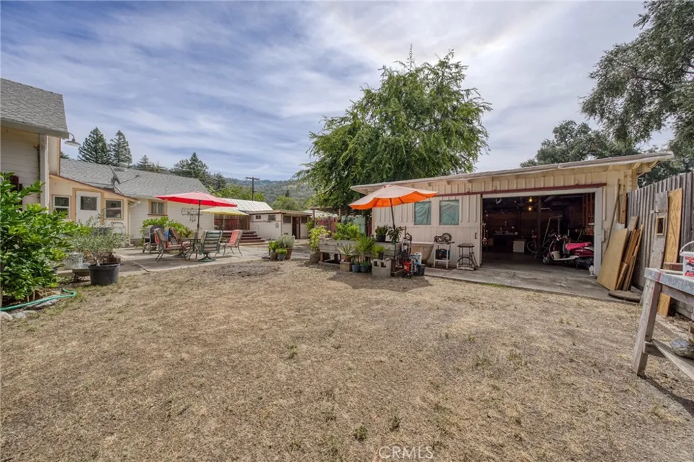 6437 13th Lucerne, CA 95458