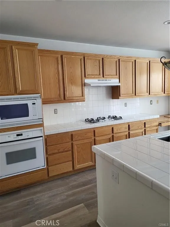 12737 Burbank Road Eastvale, CA 92880