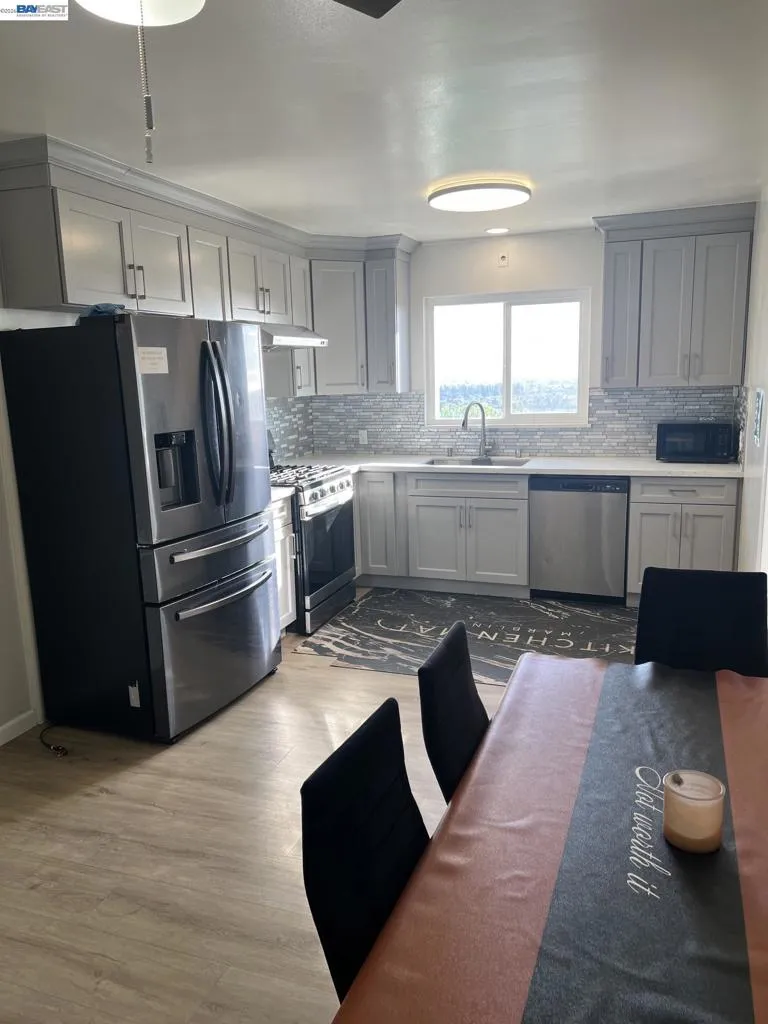 2317 Prosperity Way San Leandro, CA 94578