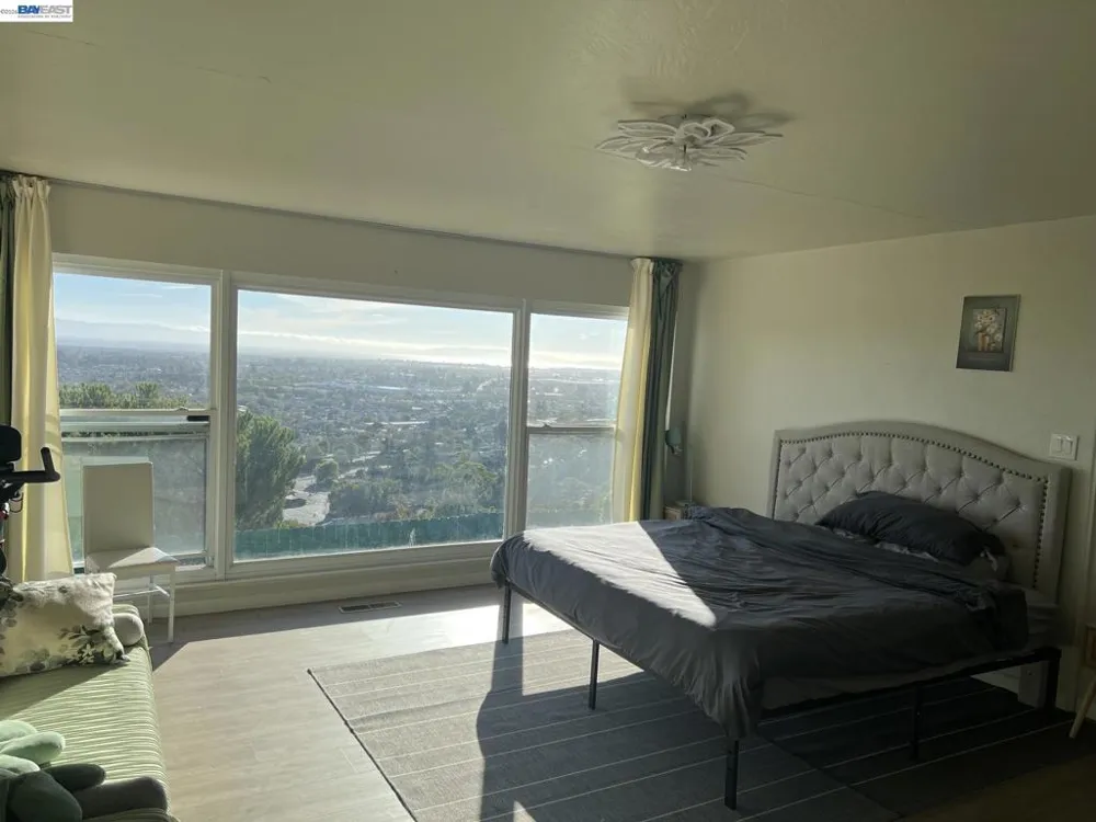 2317 Prosperity Way San Leandro, CA 94578