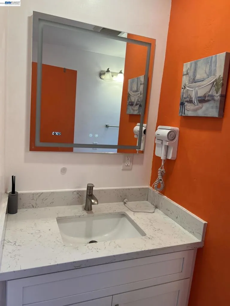 2317 Prosperity Way San Leandro, CA 94578