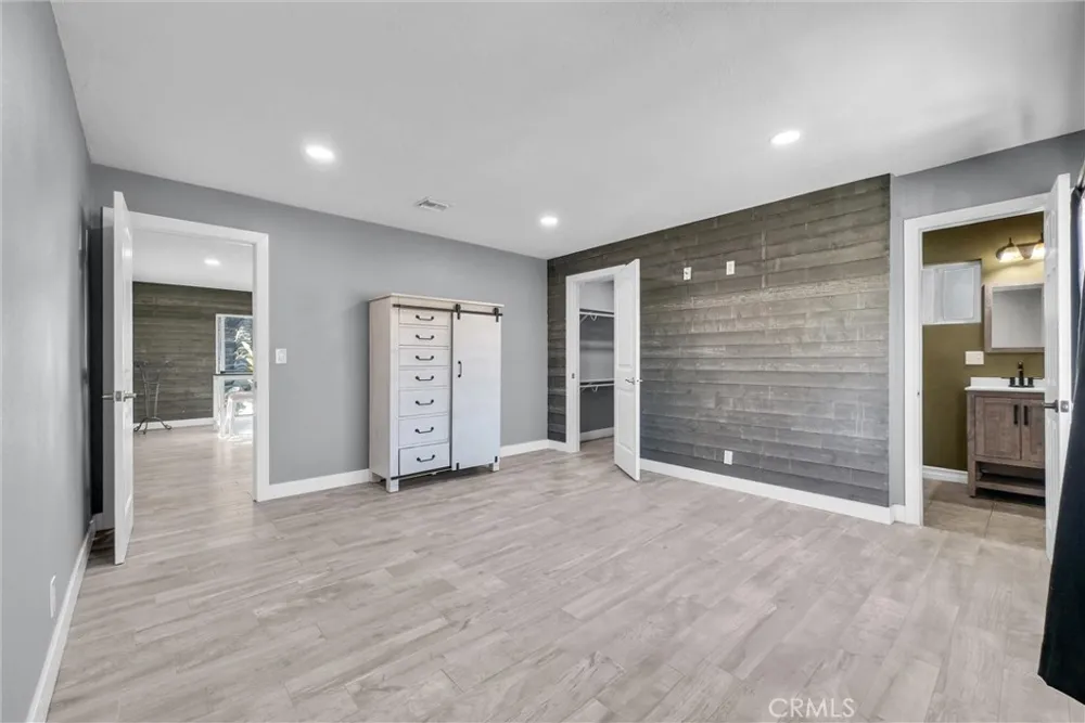 1080 1st Norco, CA 92860