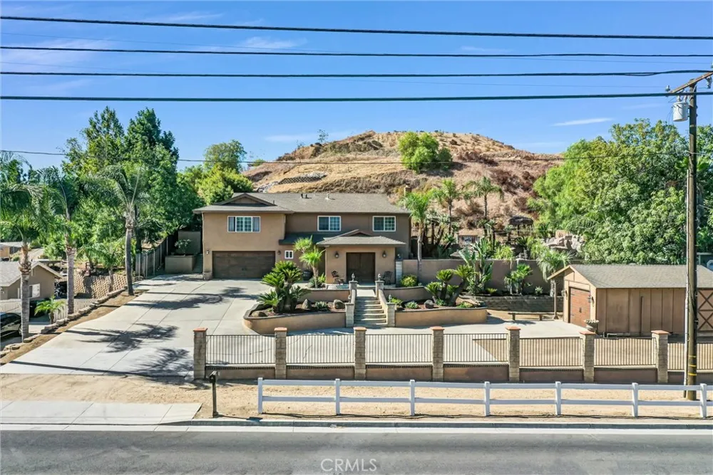 1080 1st Norco, CA 92860