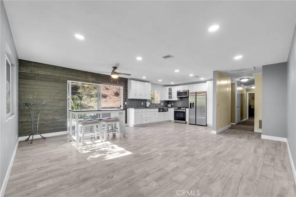 1080 1st Norco, CA 92860