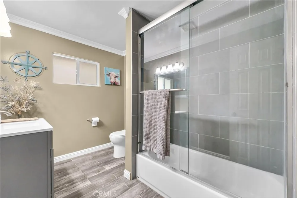 1080 1st Norco, CA 92860