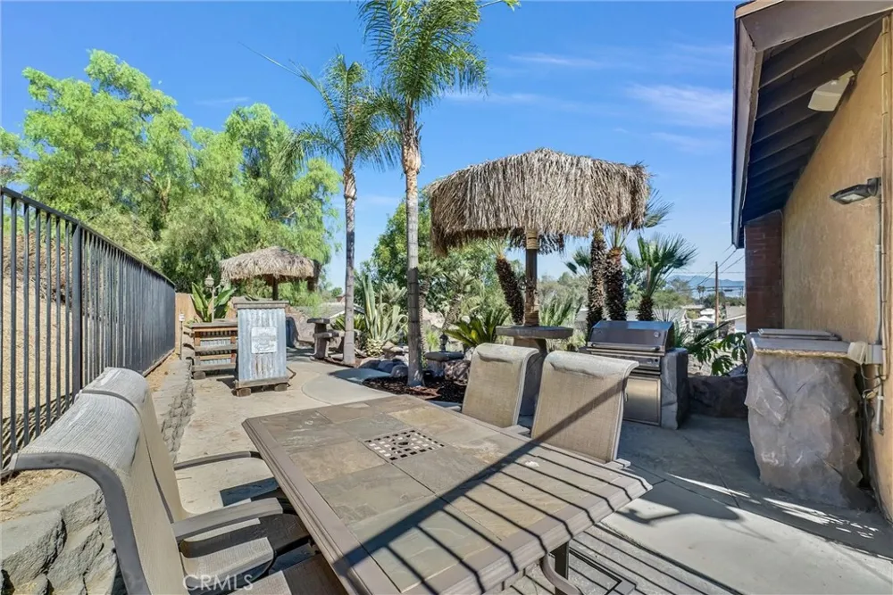 1080 1st Norco, CA 92860