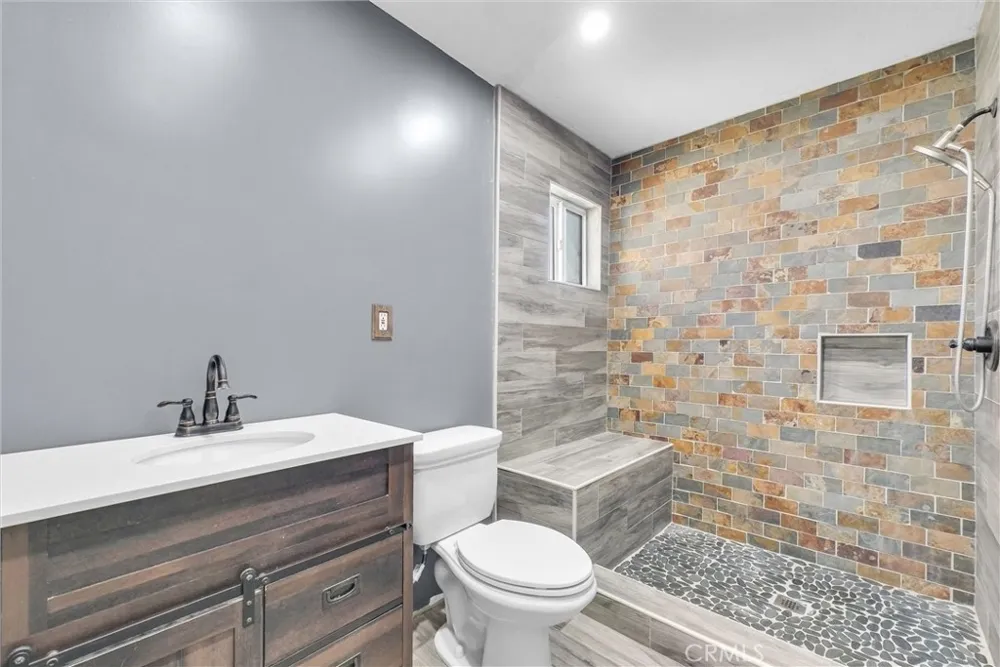 1080 1st Norco, CA 92860