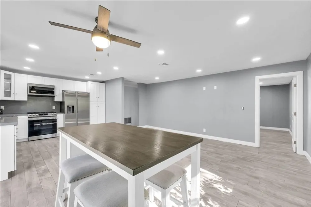 1080 1st Norco, CA 92860