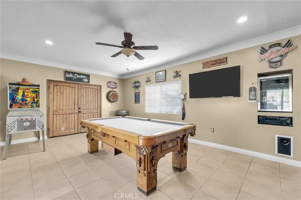 1080 1st Norco, CA 92860