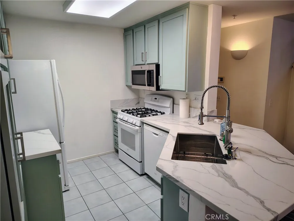11405 Affinity Court #235 San Diego, CA 92131