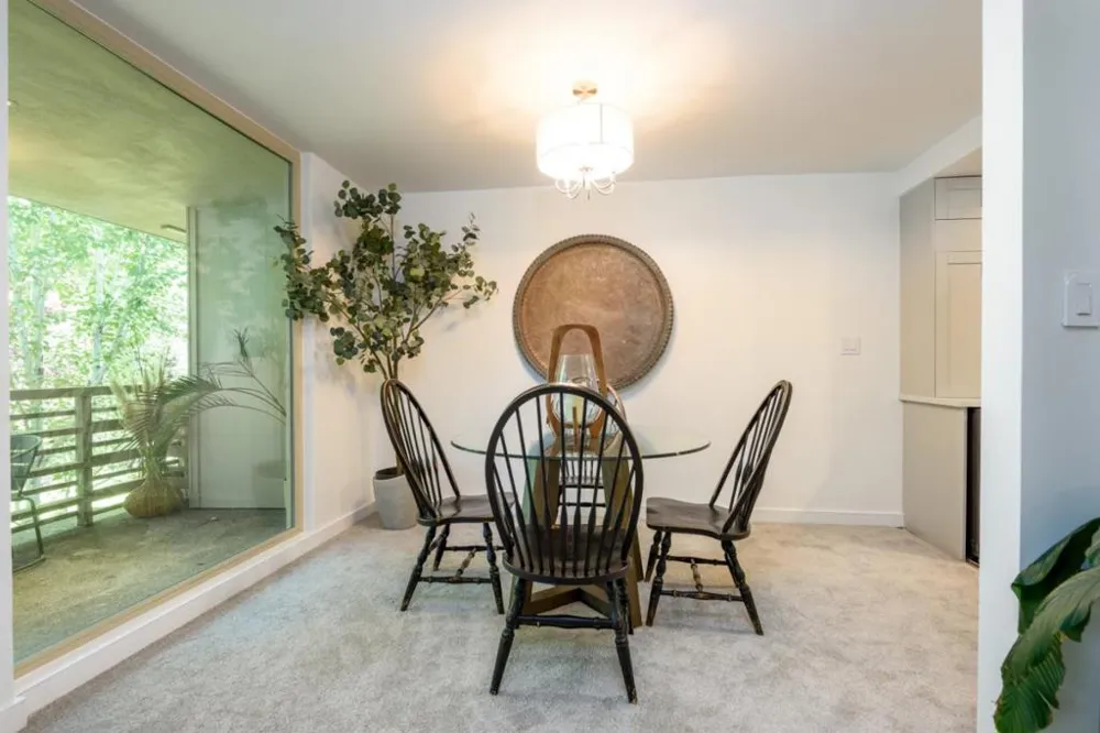 1100 Sharon Park Drive #13 Menlo Park, CA 94025