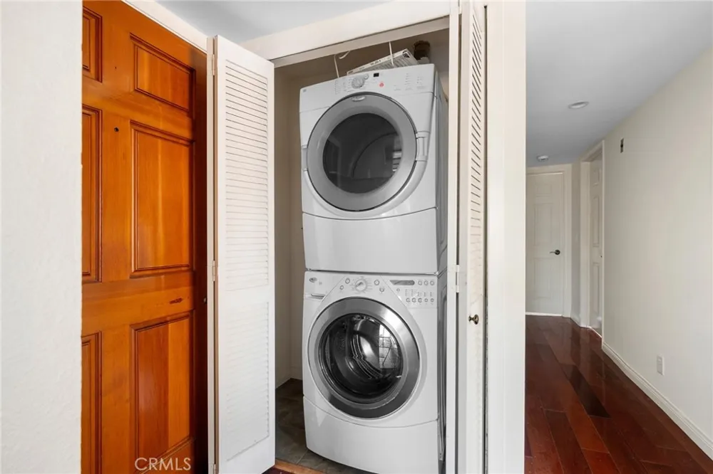 1134 Campbell #307 Glendale, CA 91207