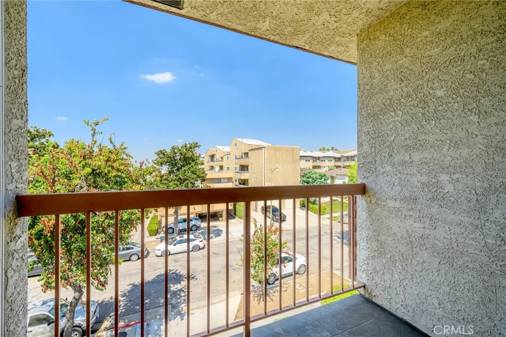 1134 Campbell #307 Glendale, CA 91207