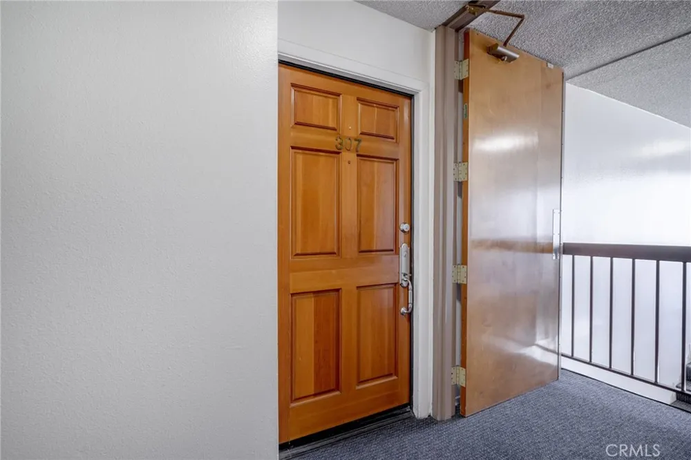 1134 Campbell #307 Glendale, CA 91207