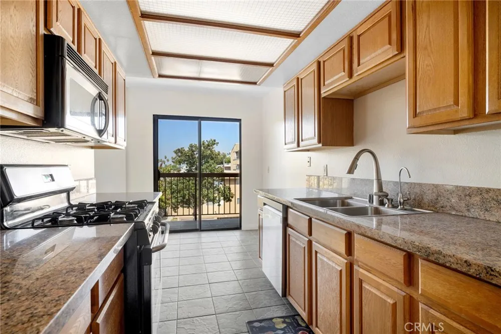 1134 Campbell #307 Glendale, CA 91207