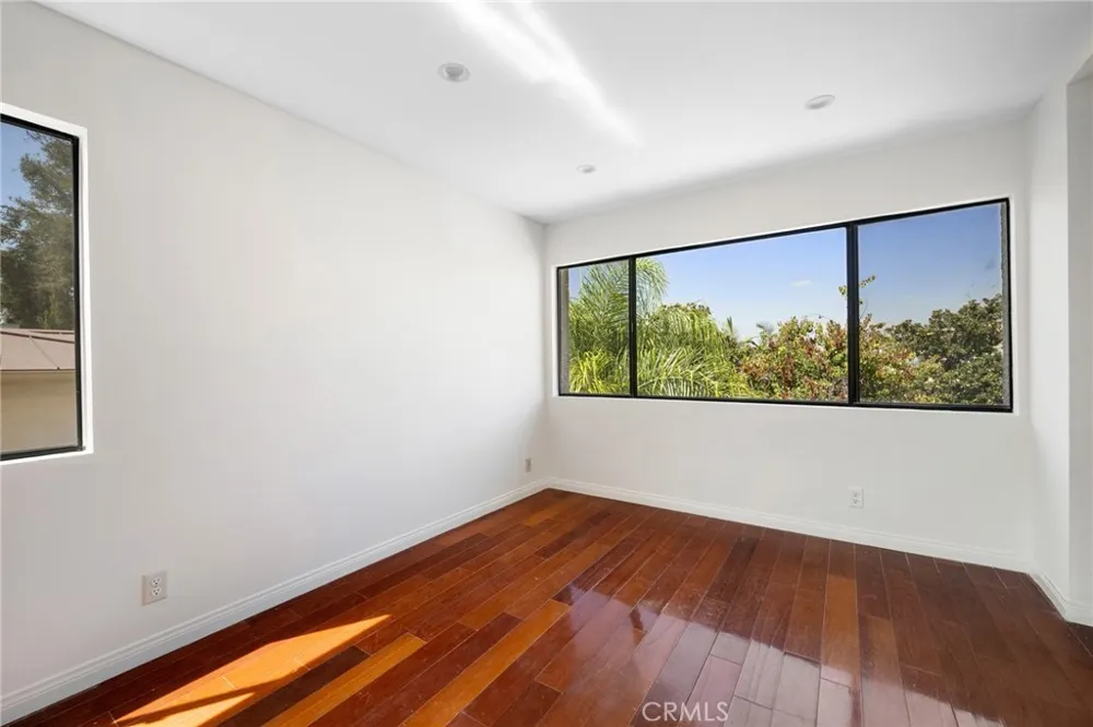 1134 Campbell #307 Glendale, CA 91207