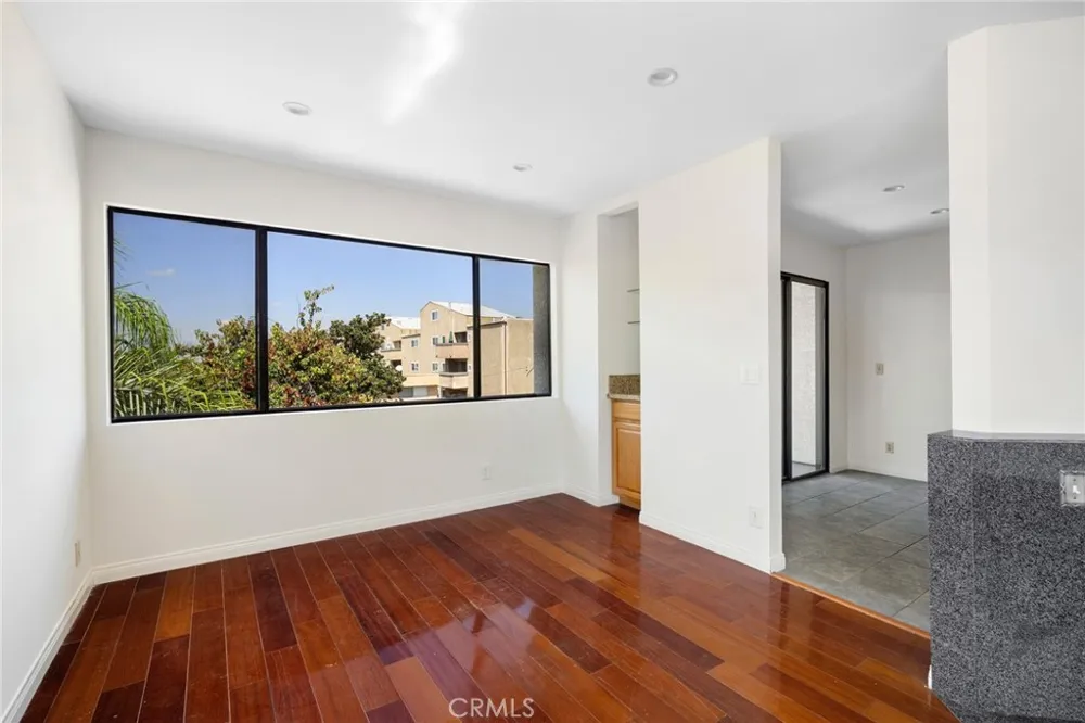 1134 Campbell #307 Glendale, CA 91207