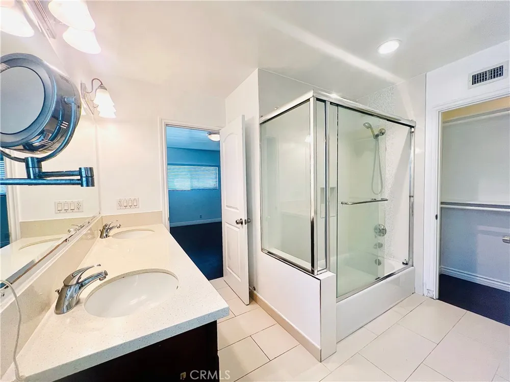 1704 E Vine Avenue West Covina, CA 91791