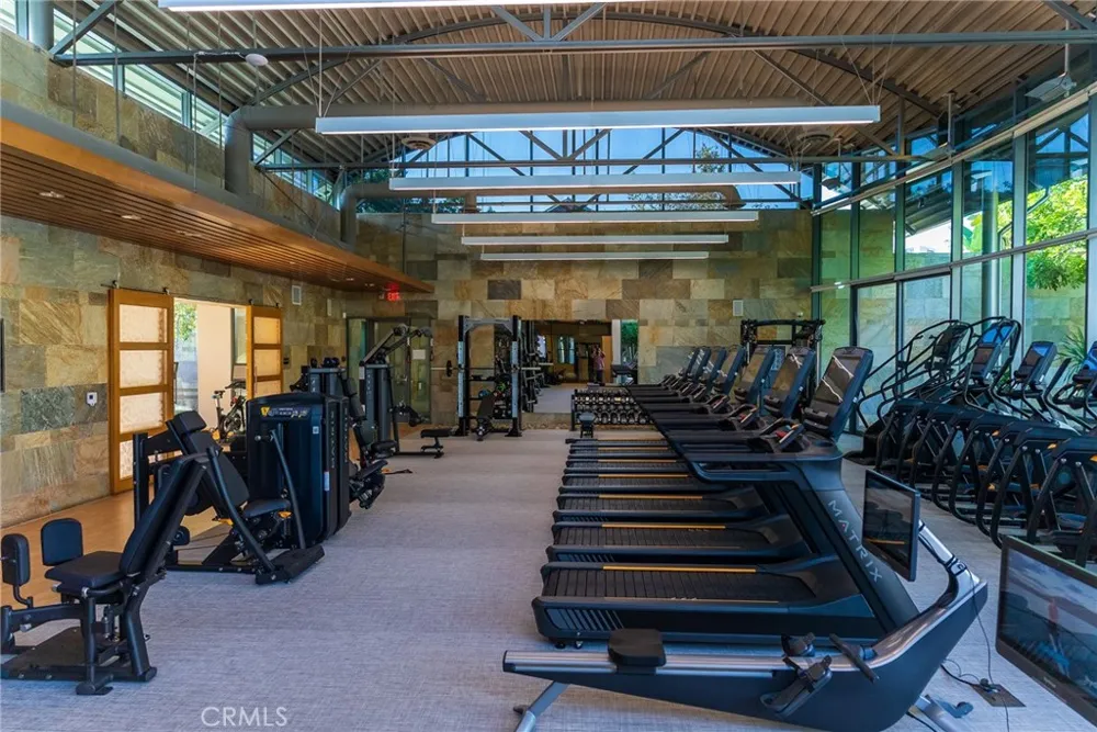 83 Waldorf Irvine, CA 92612
