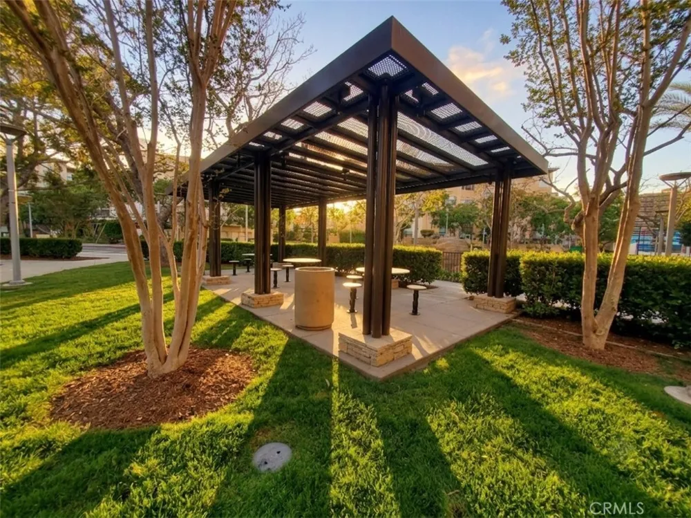 83 Waldorf Irvine, CA 92612