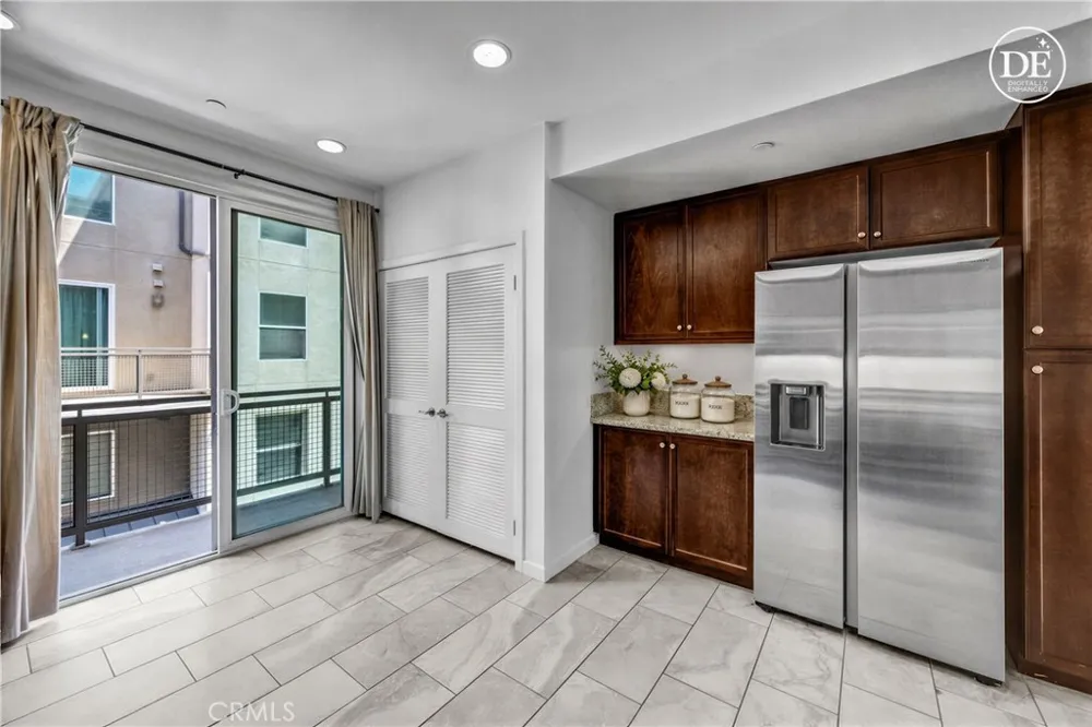 83 Waldorf Irvine, CA 92612