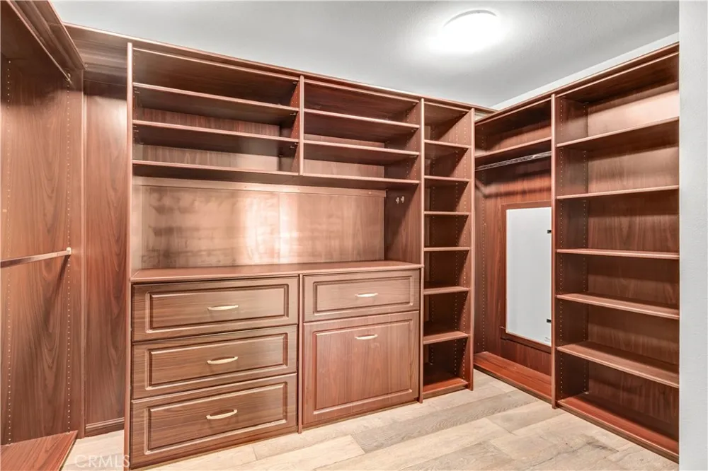 83 Waldorf Irvine, CA 92612