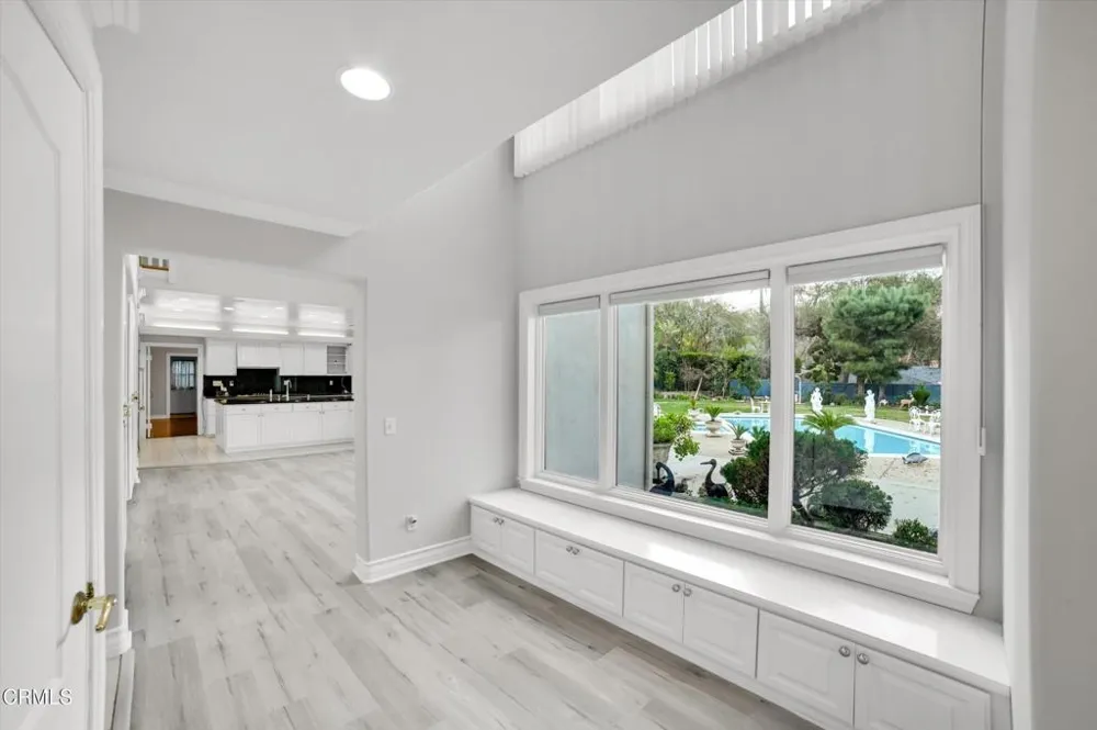 4828 Gould Avenue La Canada Flintridge, CA 91011