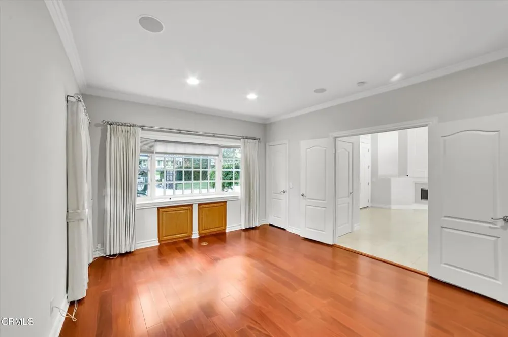 4828 Gould Avenue La Canada Flintridge, CA 91011