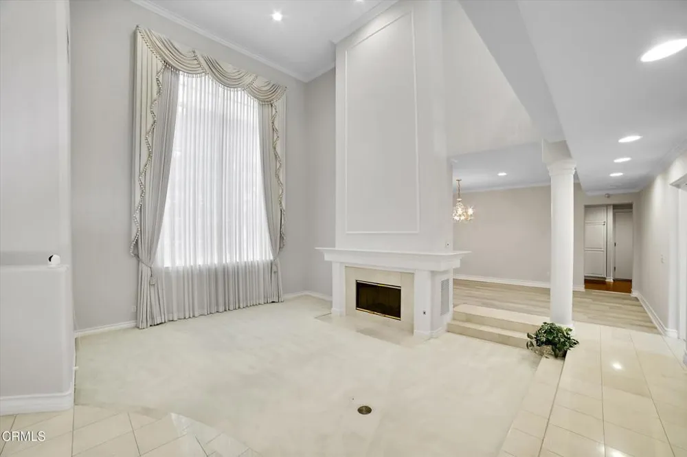 4828 Gould Avenue La Canada Flintridge, CA 91011