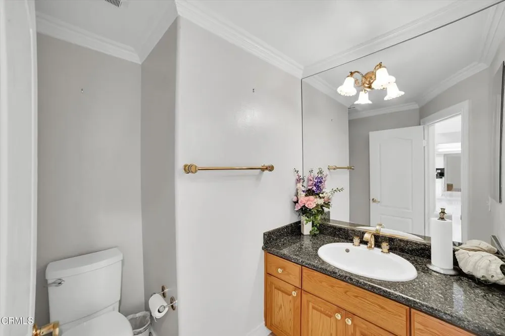 4828 Gould Avenue La Canada Flintridge, CA 91011