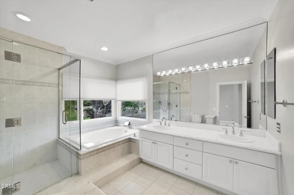 4828 Gould Avenue La Canada Flintridge, CA 91011