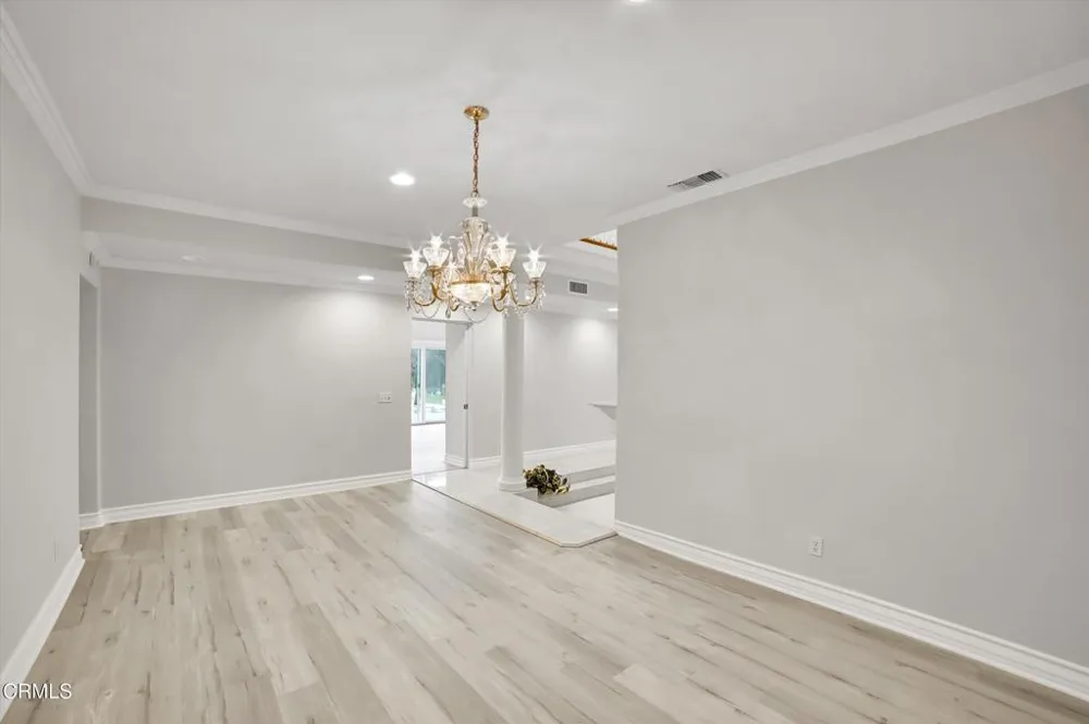 4828 Gould Avenue La Canada Flintridge, CA 91011