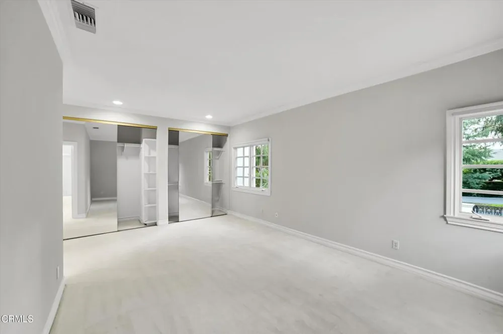 4828 Gould Avenue La Canada Flintridge, CA 91011