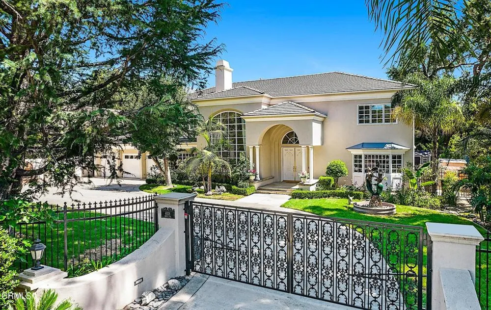 4828 Gould Avenue La Canada Flintridge, CA 91011
