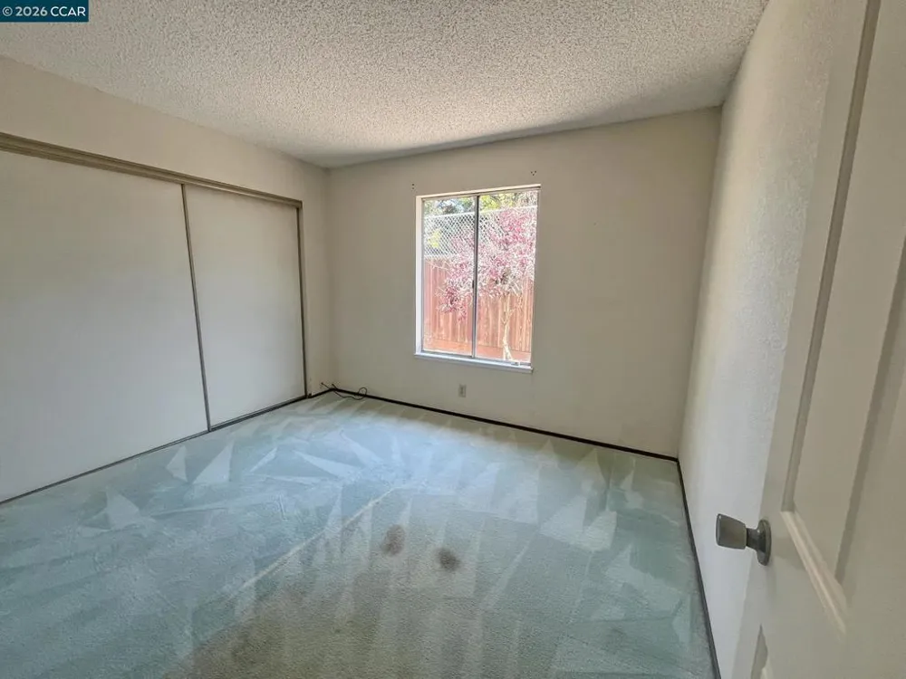 2579 El Portal Drive #A San Pablo, CA 94806