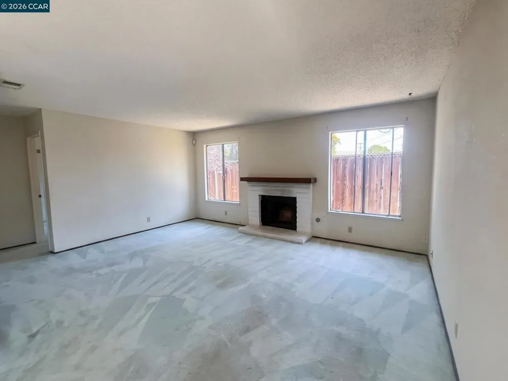 2579 El Portal Drive #A San Pablo, CA 94806