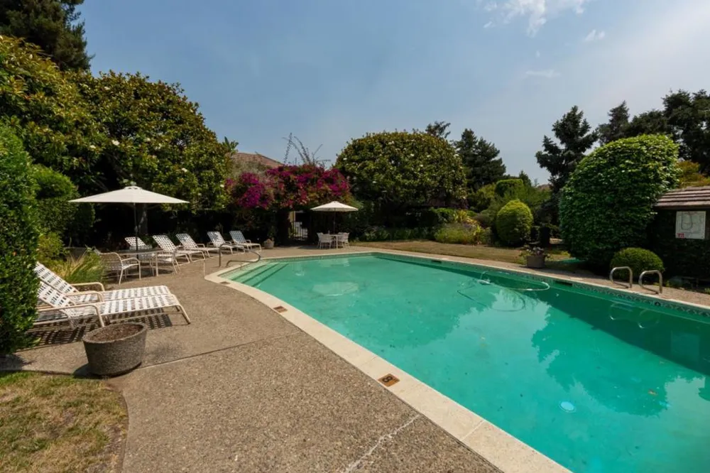 9500 Center Street #4 Carmel, CA 93923