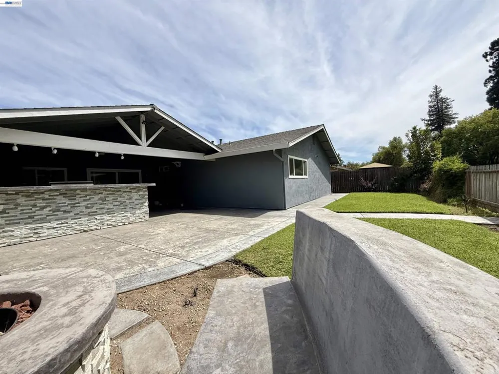1357 Pajaro Ave Manteca, CA 95336
