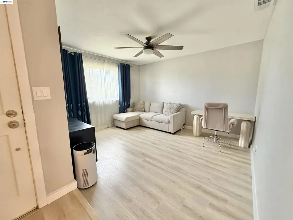 1357 Pajaro Ave Manteca, CA 95336