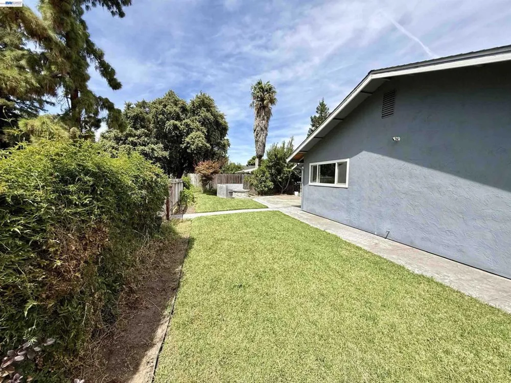 1357 Pajaro Ave Manteca, CA 95336